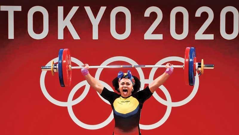 Georgia Weightlifter Breaks World Record to Conquer Men's Super