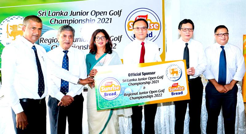 From left : Sudath Getawakanda – Sri Lanka Golf Treasurer, Lal Wickramatunga – Sri Lanka Golf, Secretary, Niloo Jayatilake – Sri Lanka Golf – Chairperson Junior Development, Mr. Lawrence Chan - Group General Manager – Prima Group Sri Lanka, Mr. Shun Tien Shing – General Manager – Ceylon Agro Industries – Prima Group Sri Lanka, and Mr. Sajith Gunaratne – Deputy General Manager – Ceylon Agro Industries – Prima Group Sri Lanka