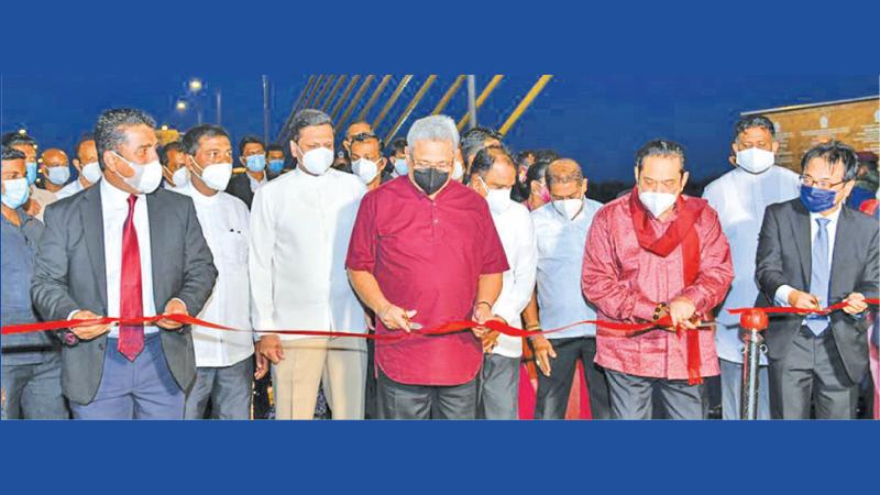 President Gotabaya Rajapaksa with Prime Minister Mahinda Rajapaksa opened the new state-of-the-art cable- stayed Kelani Bridge, “Golden Gate Kalyani” across the Kelani River at Peliyagoda on November 24
