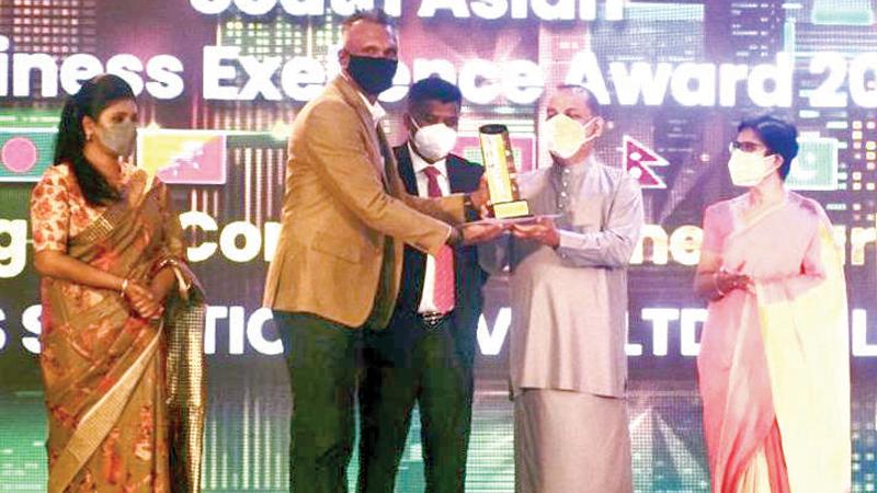  CEO, Netsys Solutions,  Thusitha Alwis receives the award