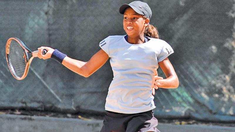 Dinara de Alwis the under-18 girls champion in action