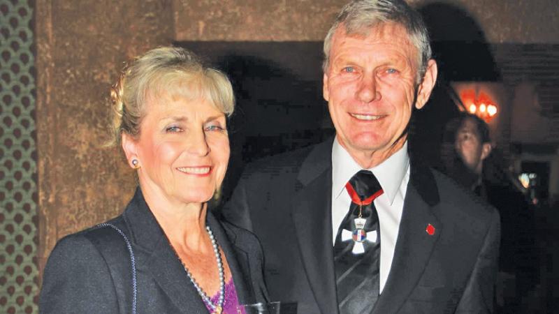 Sir Peter Snell and his wife Miki in 2009