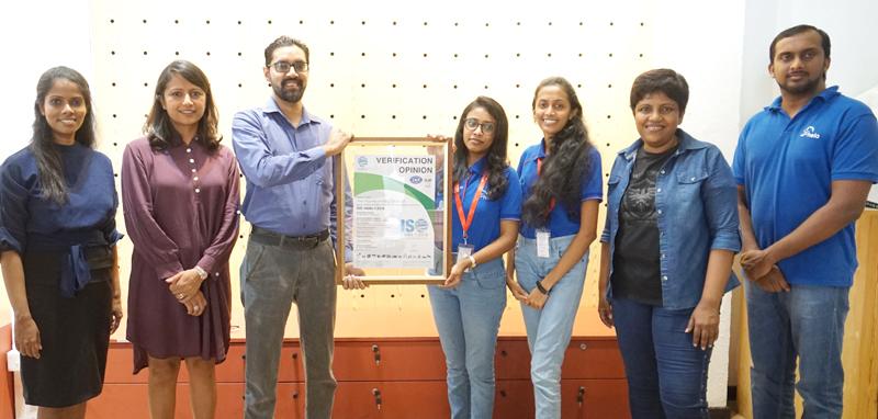 Team Hela receiving the certificate from the Sustainable Future Group. 