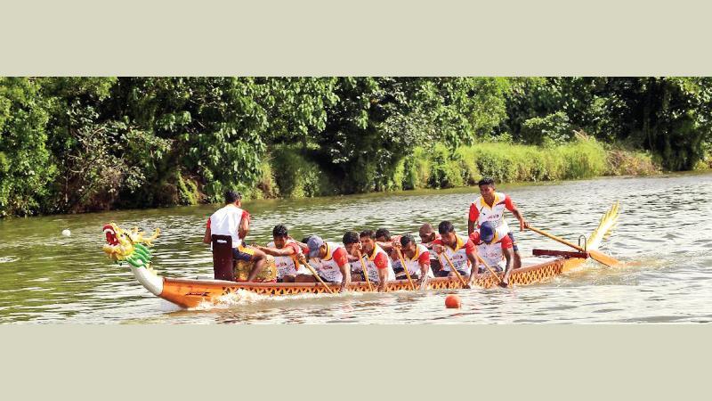 The winning Army rowers in action (Pic: Rukmal Gamage)