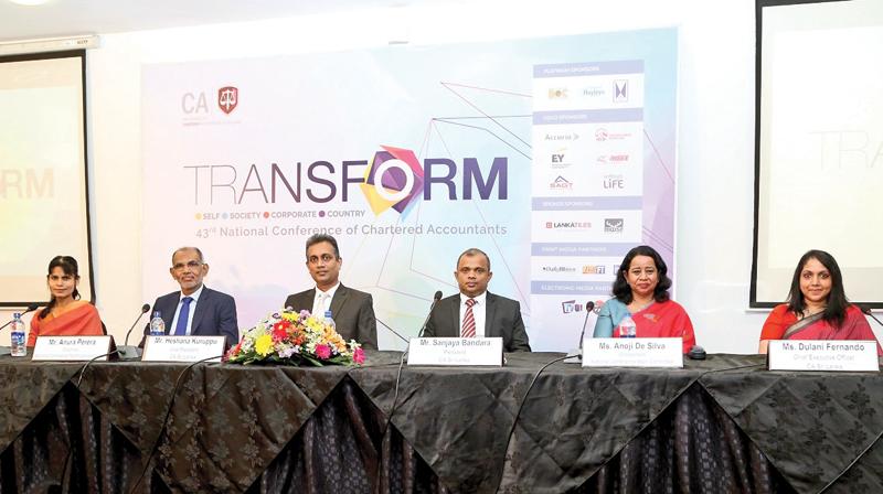 The head table at the media briefing (from left):  Alternate Chair of the Technical Committee Ms. Priyoshini Fernando, Chairman of the Technical Committee Anura Perera, CA Sri Lanka Vice President Heshana Kuruppu, CA Sri Lanka President Sanjaya Bandara, Chairperson of the National Conference Committee Ms. Anoji de Silva and CEO Ms. Dulani Fernando