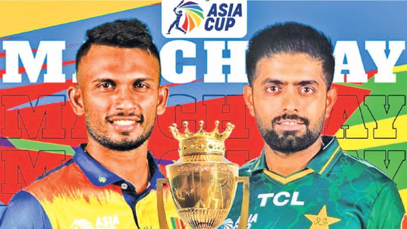 Sri Lanka captain Dasun Shanaka (left) and Pakistan captain Babar Azam pose before the final showdown