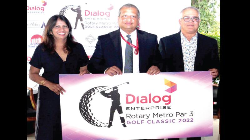 The sponsorship cheque was presented by Navin Pieris (centre), CEO of Dialog to Dilini Hennanayaka (left) president of the RCCM in the presence of Kumar Mirchandani (right) RCCM project chair-golf  (Pic by Nissanka Wijerathna)