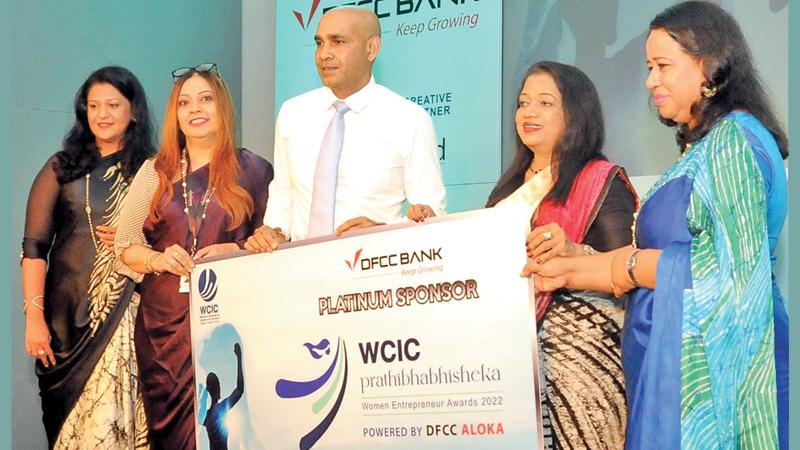 After signing the agreement. From left: Senior Relationship Manager, Retail Banking and SME, DFCC Bank, Ms. Ruwani Weerasinghe, Head of Pinnacle and Branch Banking Planning and Implementation, DFCC Bank, Ms. Shera Hassen, Head of Retail Banking and SME, DFCC Bank, Aasiri Iddamalgoda, Immediate Past Chairperson, WCIC, Ms. Indrani Fernando and Chairperson WCIC Ms. Anoji De Silva