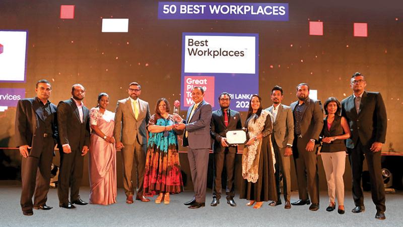 Team Dialog Business Services (DBS), receiving the ‘Great Place to Work’ certification