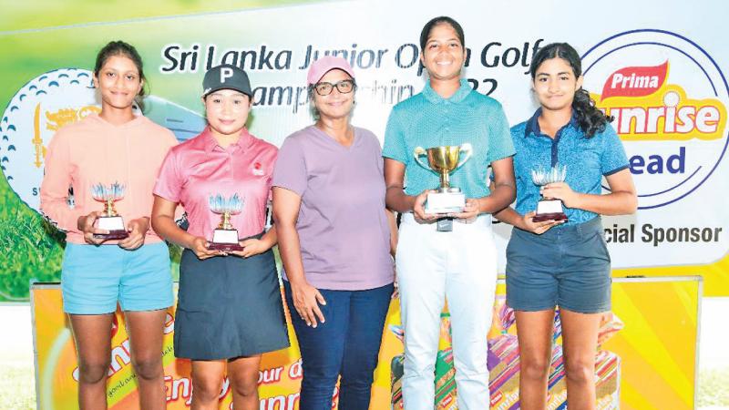 Gold division girls’ winners pose with their trophies. From left: Danushi Wanasinghe, Sherin Balasooriya, Dinuka Boralessa (Selector), Kaya Daluwatte and Dhevinka Kanag-Iswaran