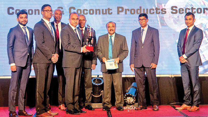 CEO, SMR Consolidated, Amal Indrajith receives the award