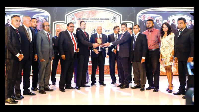 Director of Sithara Limited, Chayanka Wickremesinghe receives the award 