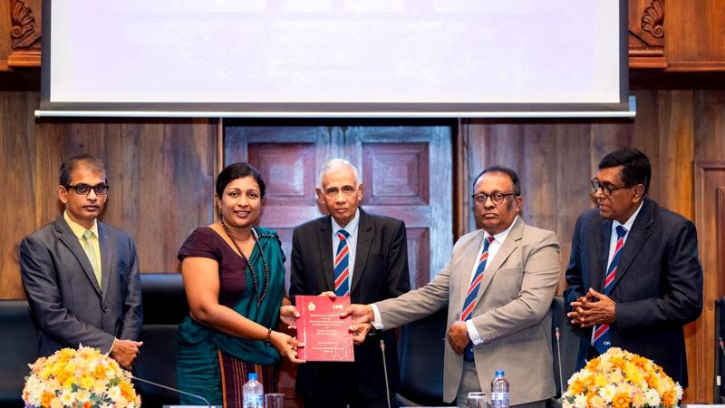 Delegates of CIPM and Rajarata University exchanging the MoUs