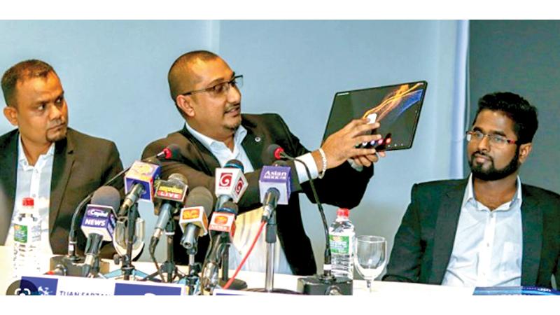 Founder and CEO at Fara Holdings Tuan Farzan and officials at the launch. Pic: Sudath Malaweera