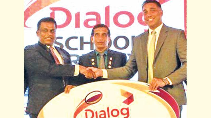 Harsha Samaranayake (right-Vice President, Brand and Media Group Marketing of Dialog) and the head of SLSRFA, Kamal Ariyasinghe (left) at the sponsorship launch in the presence of Upali Amaratunga the deputy director of sports in the Education Ministry