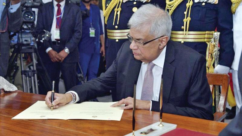 President Ranil Wickremesinghe being sworn in